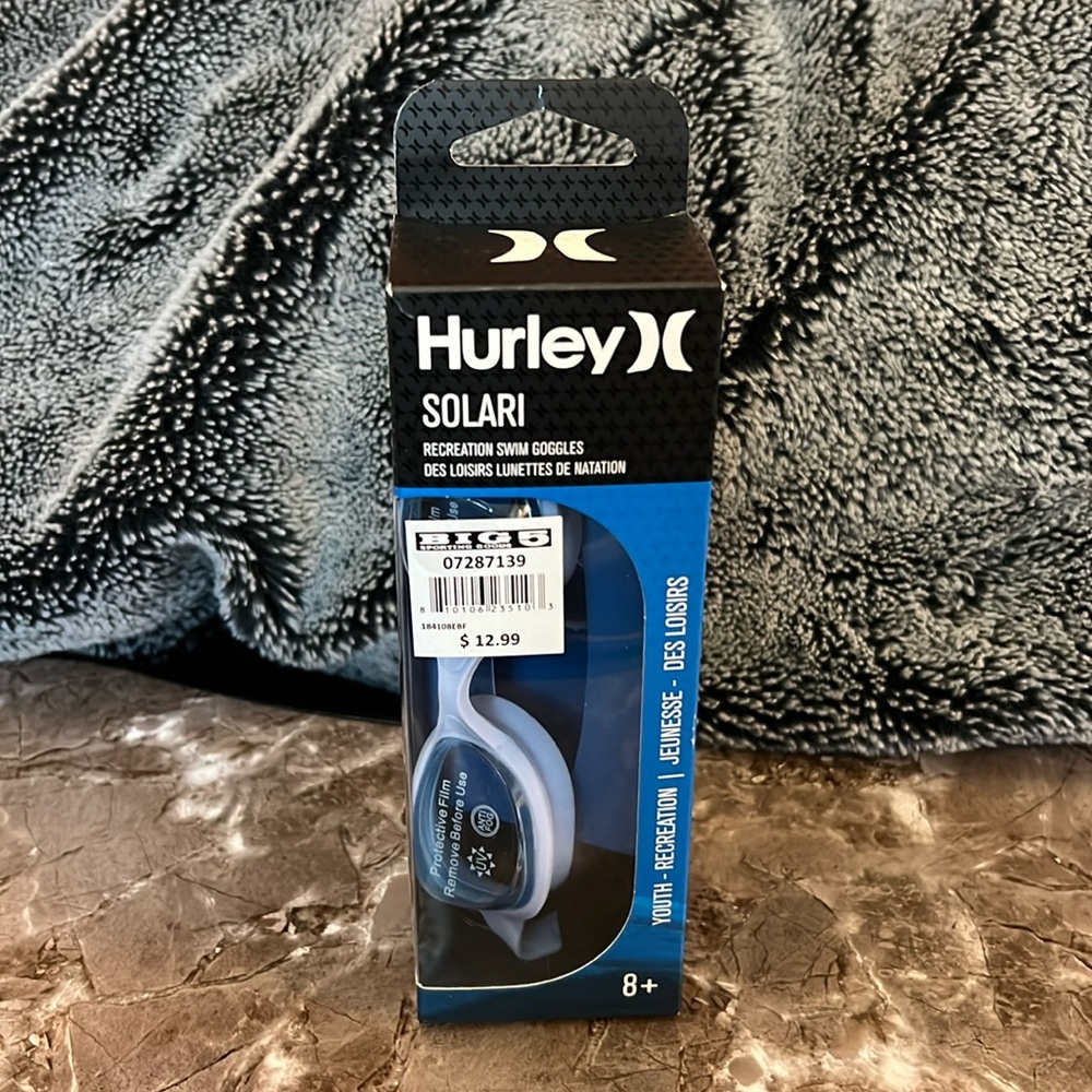 SALE!! DEAL!! New in Box Hurley Ages 8+ Youth Swim Goggles